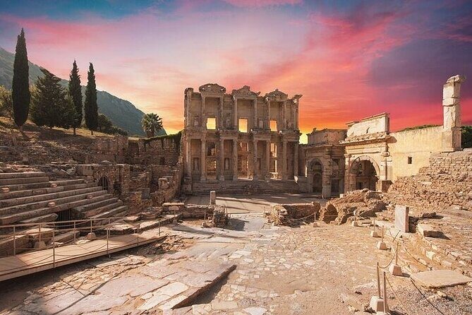 Ephesus & Pamukkale Tour in One Day - Pamukkale town lunch and the Hierapolis + terraces combo