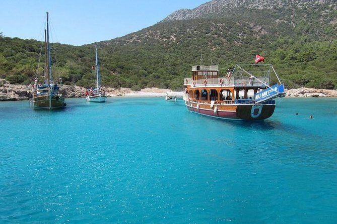 Kusadasi Boat Trip - Getting to the port: hotel pickup and possible extra transfer fees