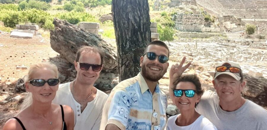 Kusadasi: Ephesus and Artemis Skip-the-line Small Group Tour - The possible downside: shop stops and time you might not want