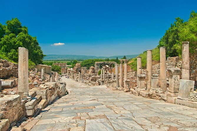 Mini Group Skip-The-Line: Best of Ephesus Tour From Kusadasi Port - Ephesus in three hours: what you’ll see and how to plan your eyes
