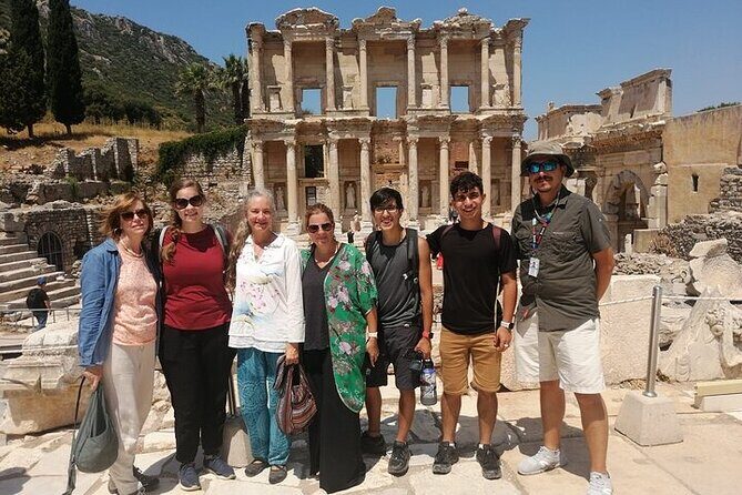 Private Ephesus and Artemis Temple Half Day Tour / On Time Return - Driving through Kusadası: finishing smoothly in the marina and center